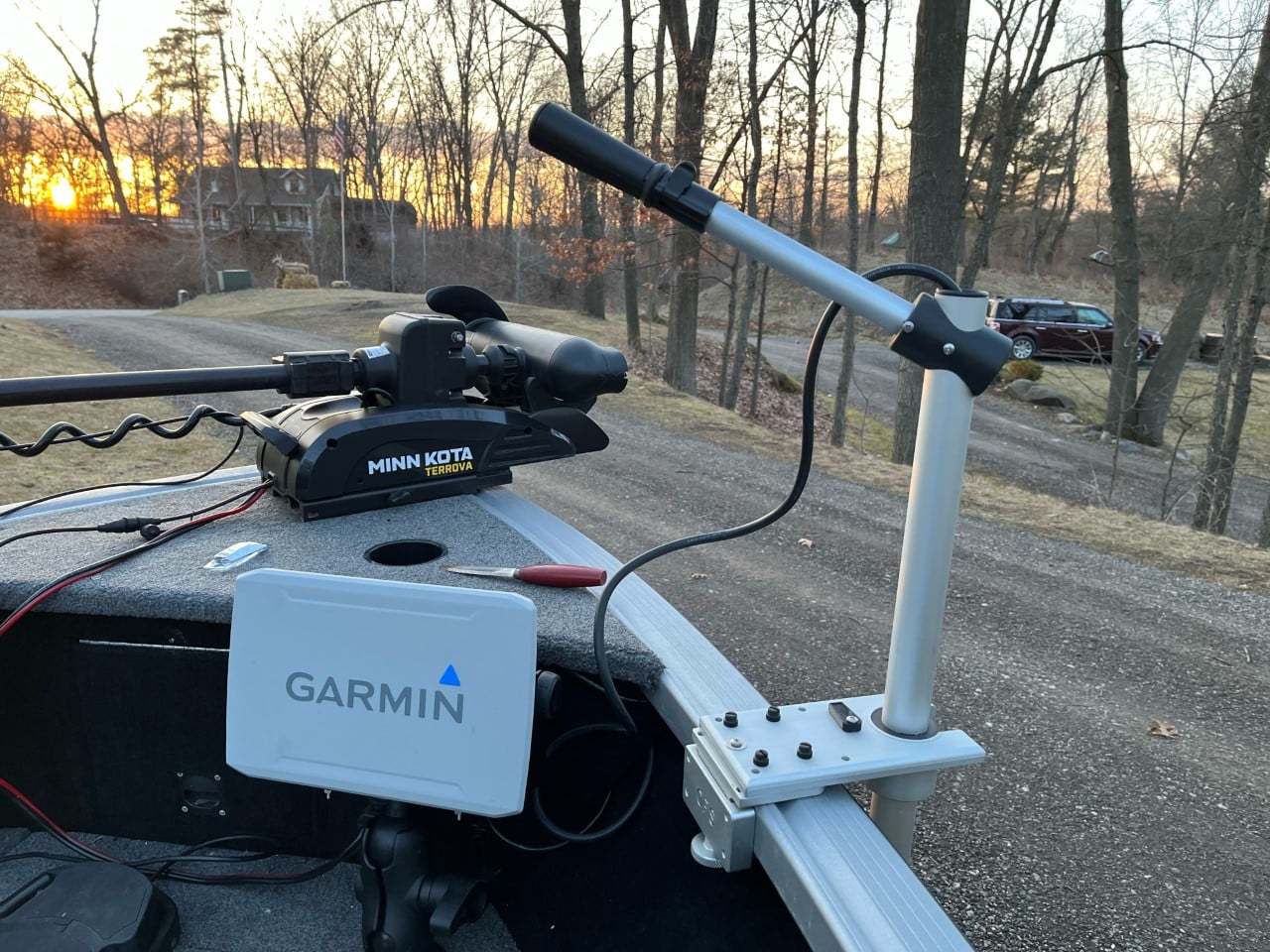 Best Garmin LiveScope Mount & Pole Setup 
