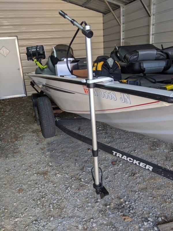 Tracker Boat Mounting