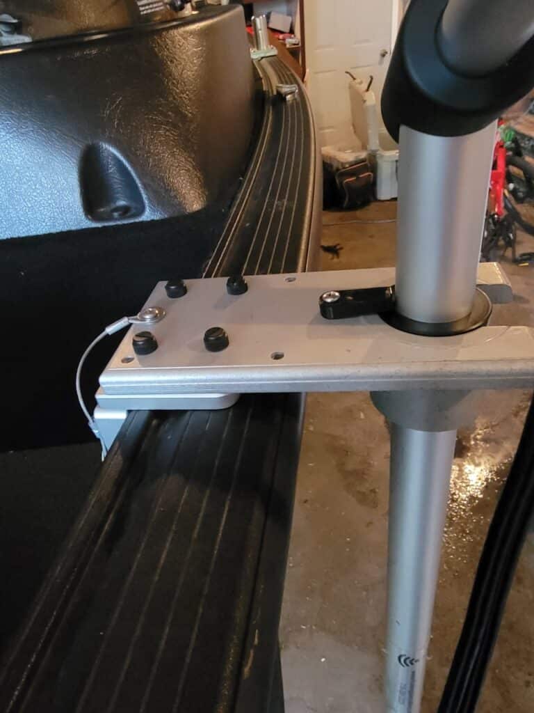 alumatrack with 8.25 in baseplate