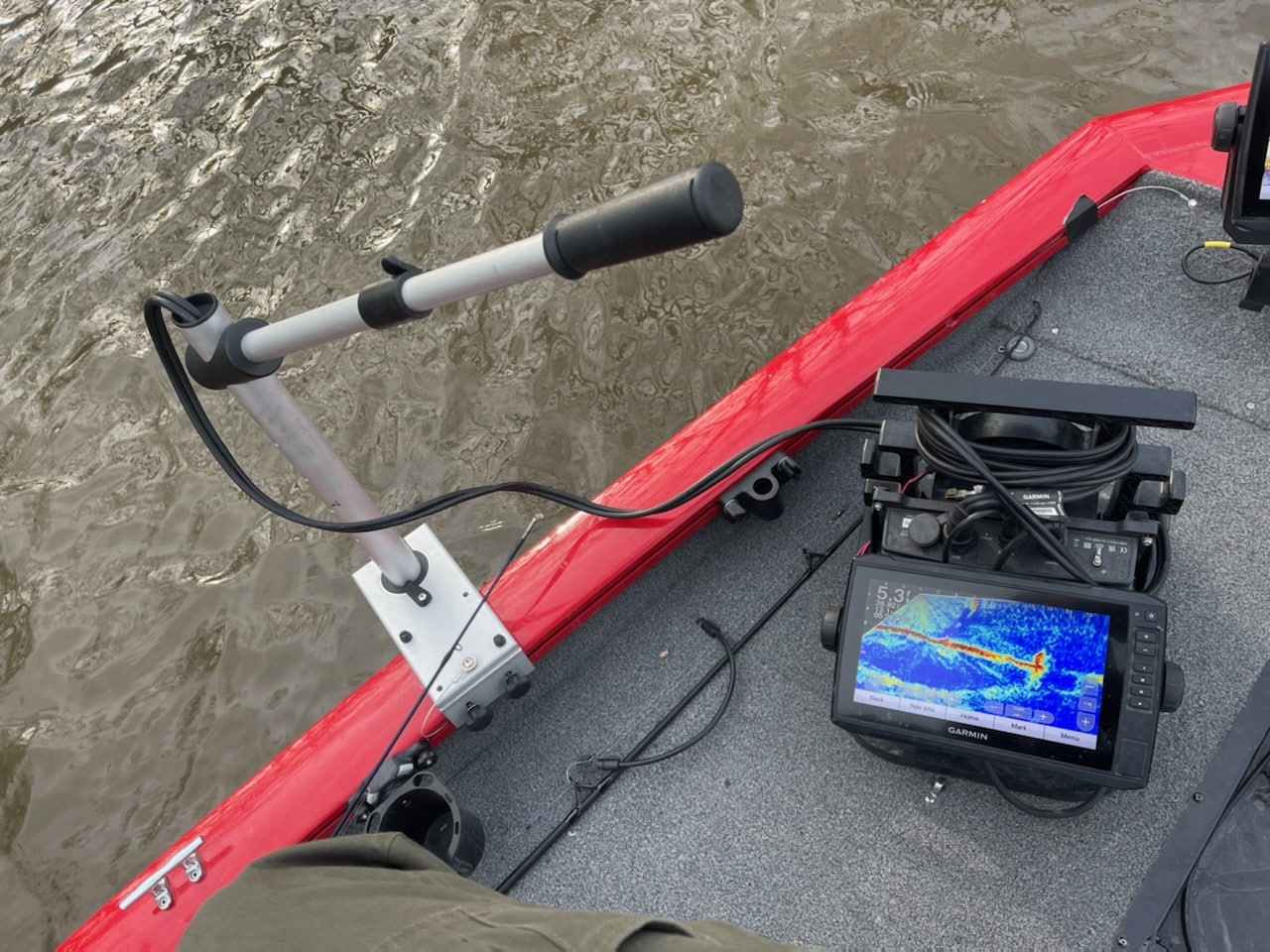 Tracker Boat - VersaTrack Rail System Baseplate Mounting