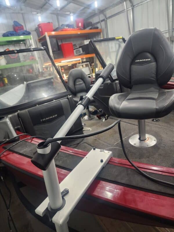 Scanning sonar mount on Tracker Targa